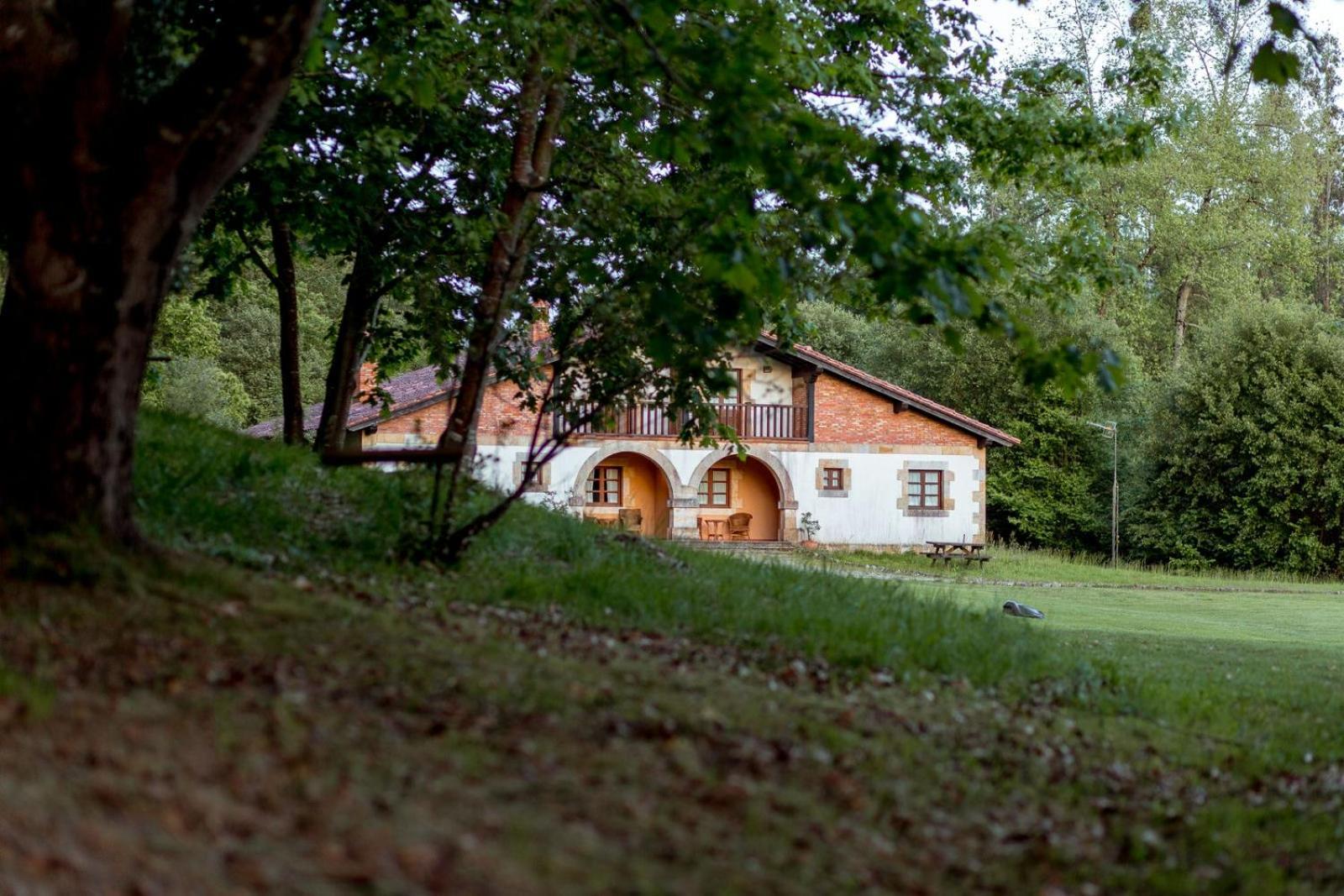 El Molino De Bonaco Guest House San Vicente De La Barquera Exterior foto